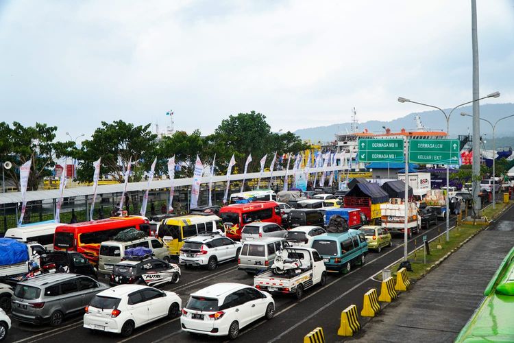 Kemacetan Horor di Pelabuhan Gilimanuk, Menhub Soroti Truk Bandel