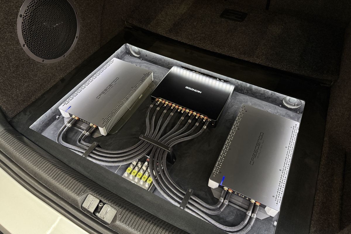 modifikasi audio, mobil listrik, DSP amplifier, sistem audio premium, Panduan Modifikasi Audio pada Mobil Listrik