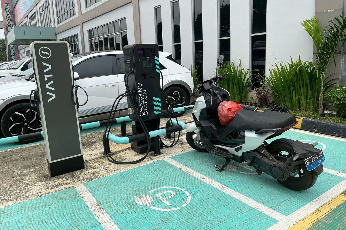 Alva, motor listrik, Boost Charge Station, ALVA, pengisian cepat, Pengisian Cepat Motor Listrik dengan Boost Charge Station Alva