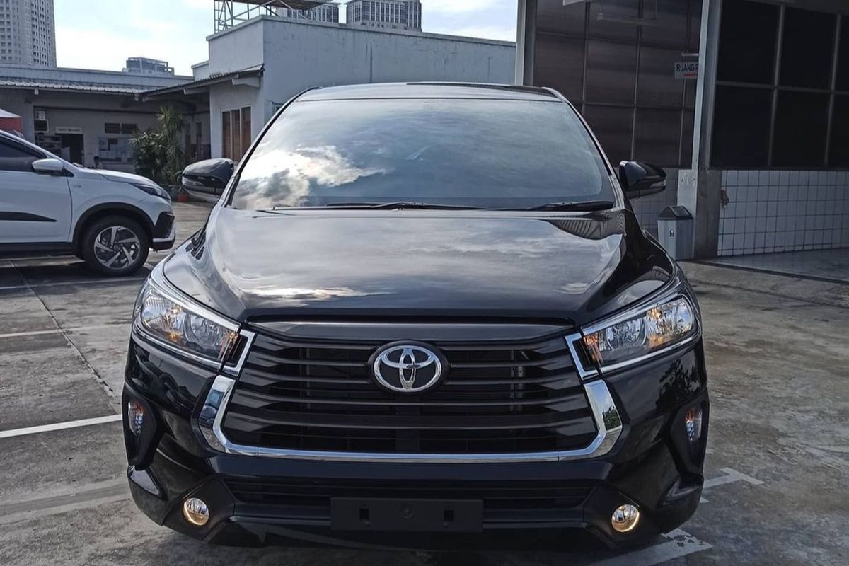 Mesin Diesel, Penjualan Mobil, Kijang Innova Reborn, trendi otomotif, Mengapa Kijang Innova Reborn Diesel Masih Terlaris di Indonesia?