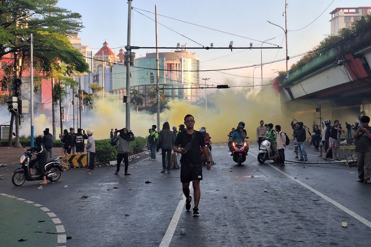 Polda Metro Jaya, rekayasa lalu lintas, Mako Brimob, Senen, mako brimob kwitang, Rekayasa Lalu Lintas di Senen Imbas Unjuk Rasa di Mako Brimob Kwitang