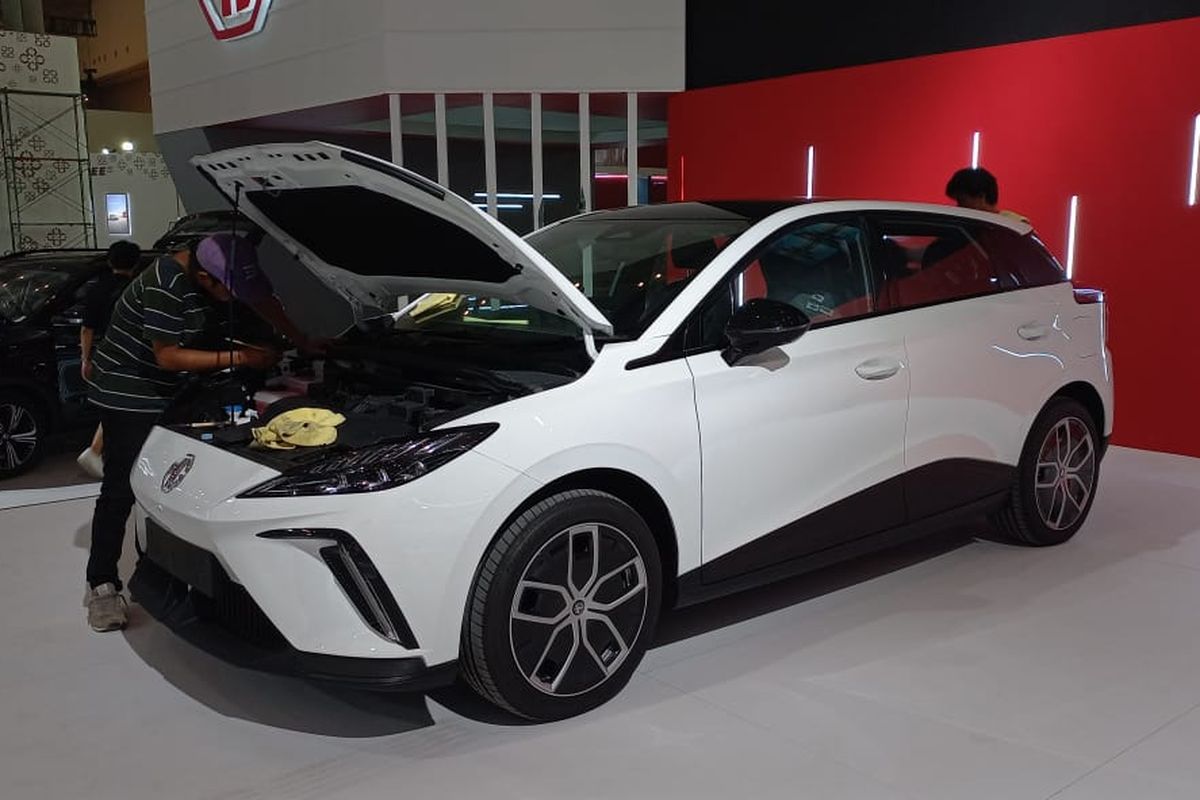 mobil listrik, Gaikindo Indonesia International Auto Show, GIIAS, MG Motor Indonesia, MG 4 EV, Long Range, GIIAS 2025, Morris Garages, MG 4 EV Varian Long Range Meluncur di GIIAS 2025?