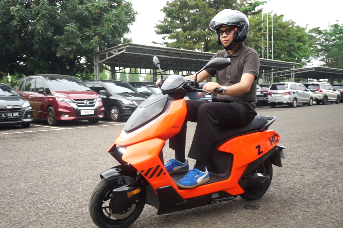 MForce Indonesia, motor listrik, Zeeho AE4, motor, Honda ICON e:, Komparasi Motor Listrik Rp 28 Jutaan, Zeeho AE4 atau Honda Icon e:?