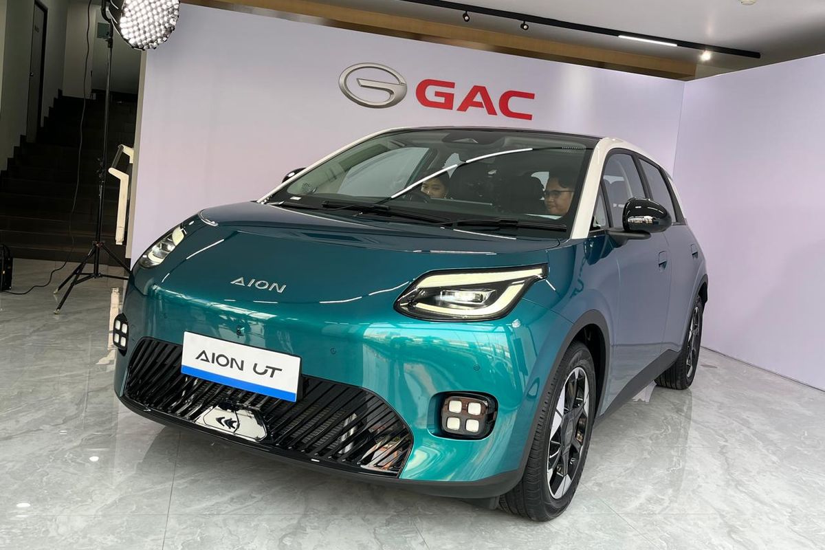 Mobil listrik, Aion, test drive, Aion UT, GIIAS 2025, mobil listrik, aion ut, Aion UT Jadi Mobil Listrik Paling Banyak Dicoba di GIIAS 2025