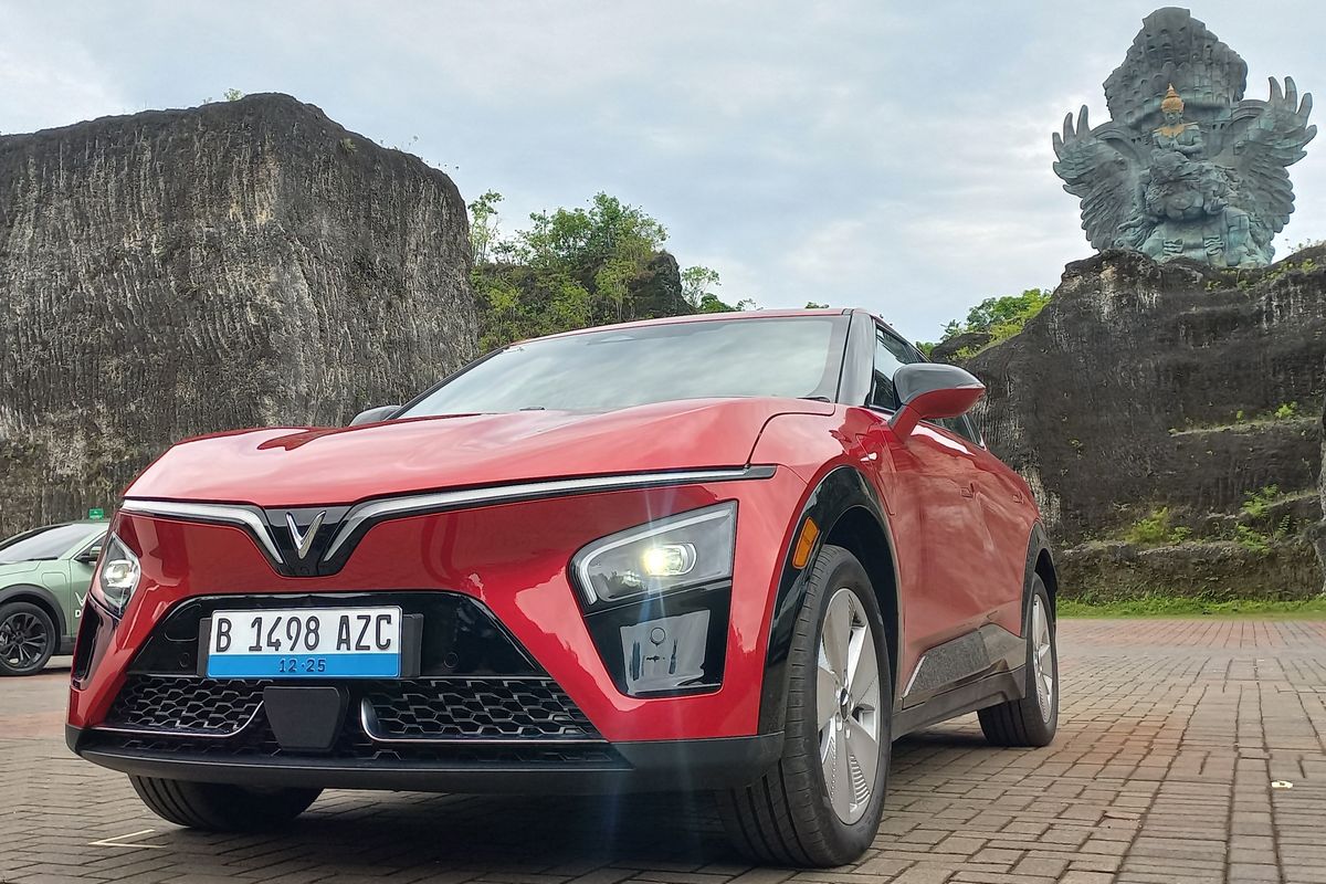 Impresi Awal Coba VinFast VF 7, Kabin Lapang