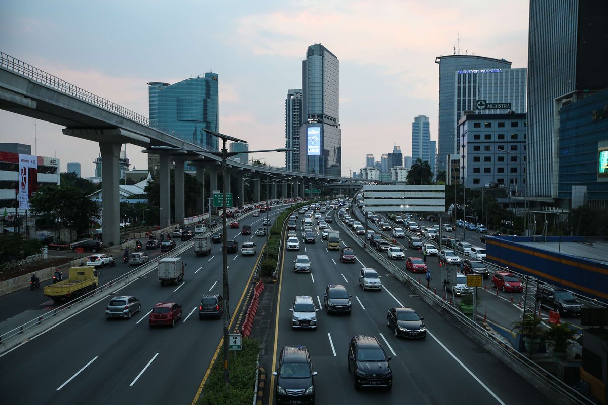 teknologi AI, Transportasi publik, Kemacetan Jakarta, sistem ganjil-genap, Rano Karno: Solusi Kemacetan Jakarta dengan Teknologi AI