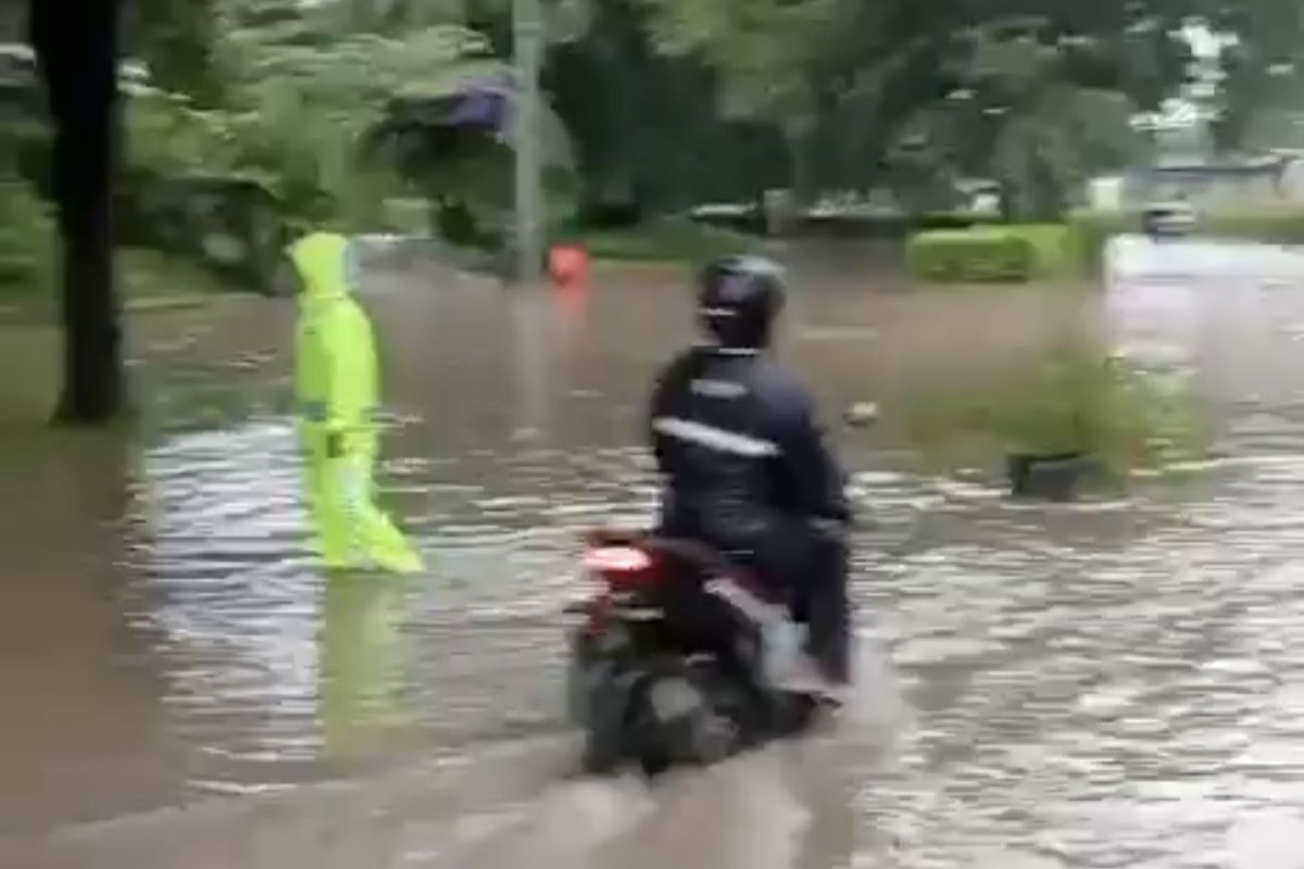 Banjir di Tol Bandara Soetta, Lalu Lintas Terganggu