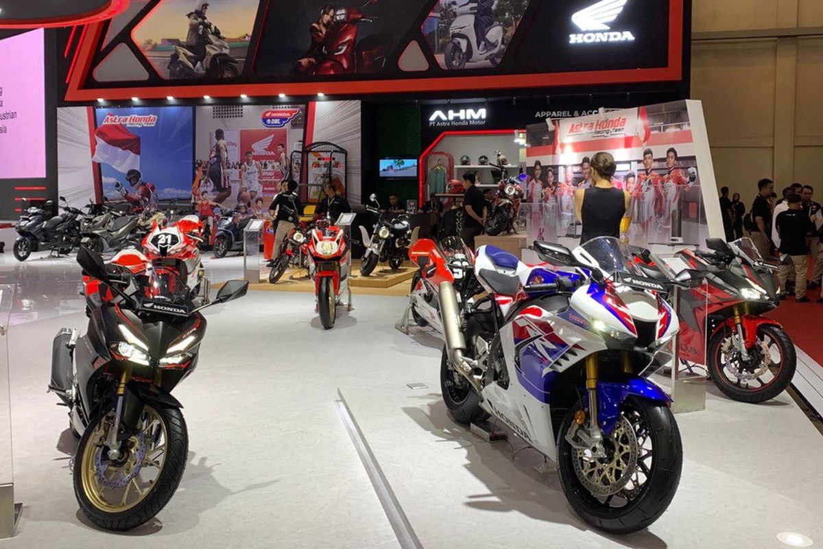 pasar roda dua, Astra Honda Motor, kondisi ekonomi global, penjualan sepeda motor, Kondisi ekonomi global, Tren Penurunan Penjualan Motor di Indonesia: Apa Penyebabnya?