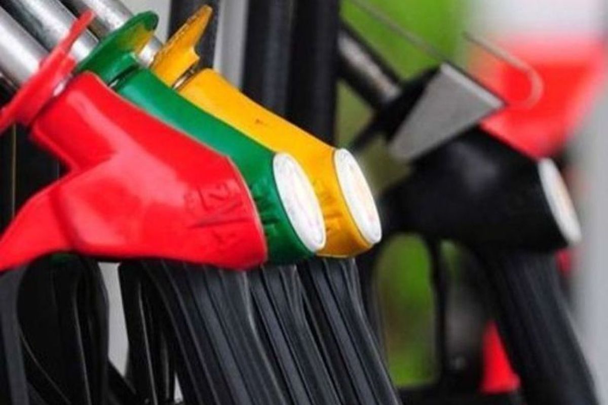 otomotif, SPBU, Bahan bakar minyak, Shell, Pertamina, kendaraan bermotor, BP AKR, Swasta Tolak Beli BBM Pertamina, Pengamat Usul Kembali ke Aturan Lama