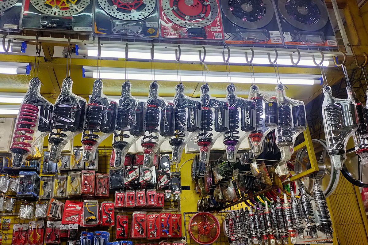 Shockbreaker, sepeda motor, Shockbreaker Motor, shockbreaker, Shockbreaker motor, Shockbreaker rusak, Kenali Ciri-ciri Sokbreker Sepeda Motor Mulai Rusak