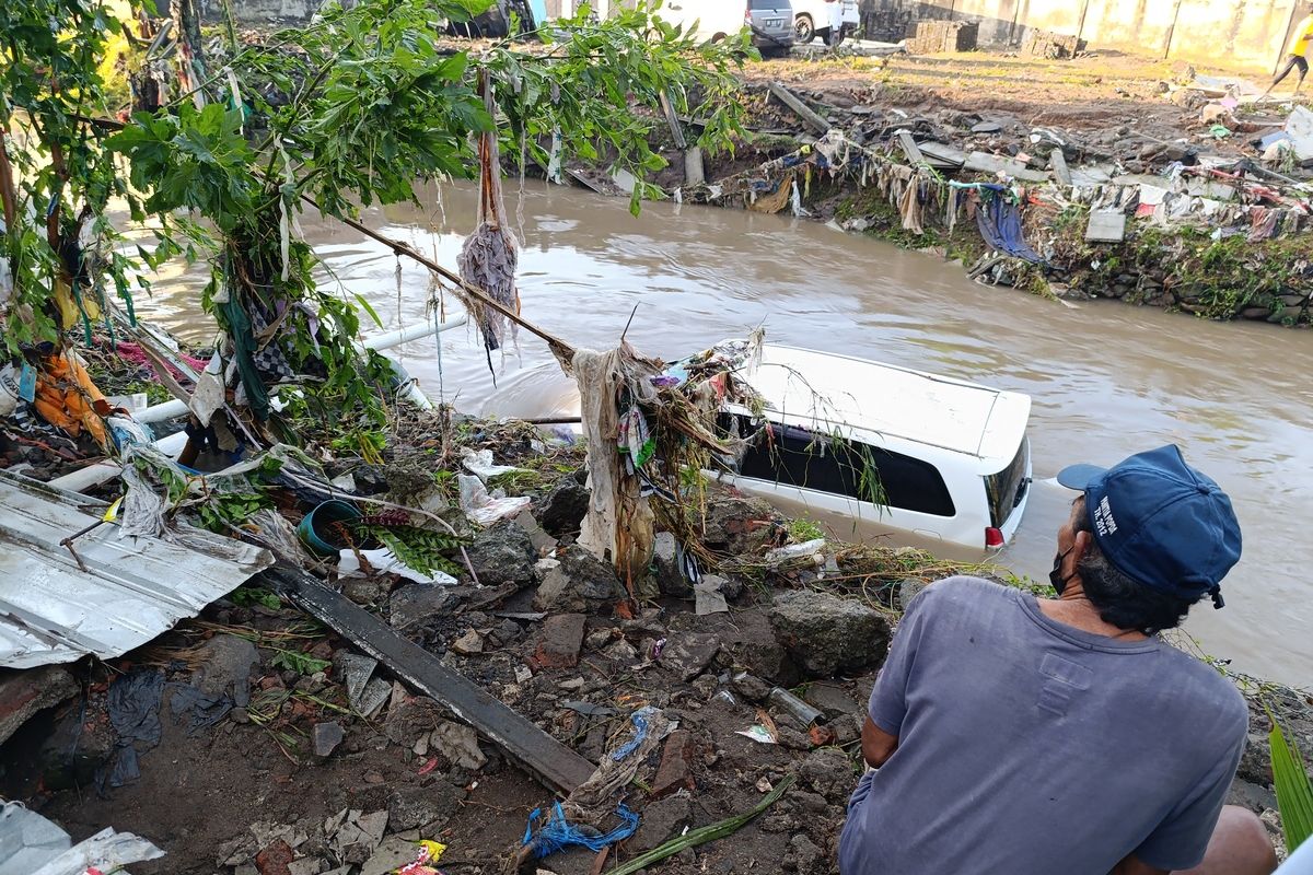 biaya perbaikan mobil, asuransi kendaraan, Biaya perbaikan mobil, kerusakan mobil, Banjir Jakarta, Biaya Perbaikan Mobil Terendam Banjir di Jakarta