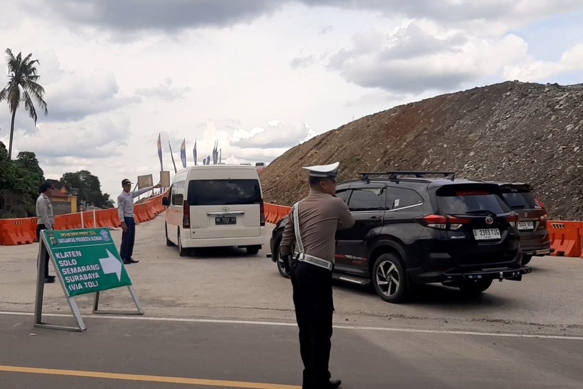 Tamanmartani, ditutup, tol fungsional, tamanmartani, Tol fungsional Tamanmartani, Jalan Tol Tamanmartani Ditutup Setelah Dibuka Fungsional Selama Lebaran 2025