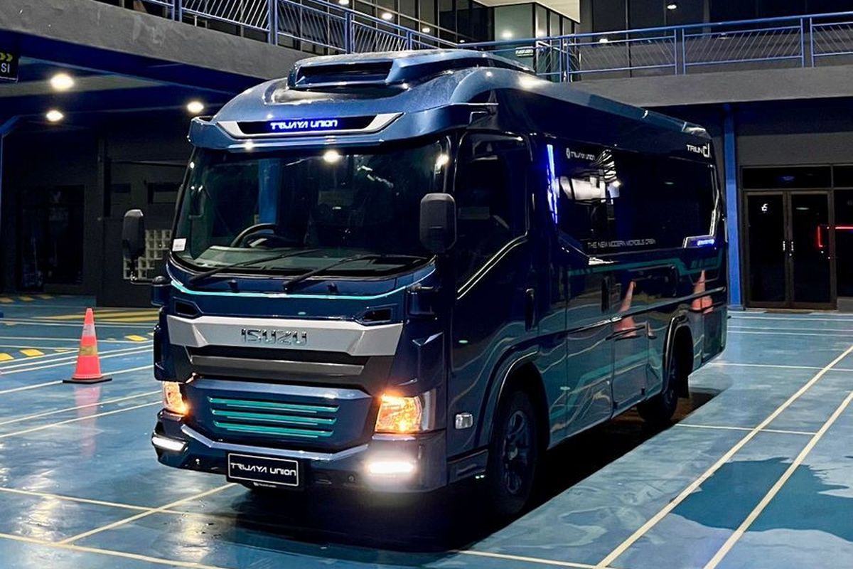 New Triun CX, Microbus Baru Buatan Karoseri Trijaya Union