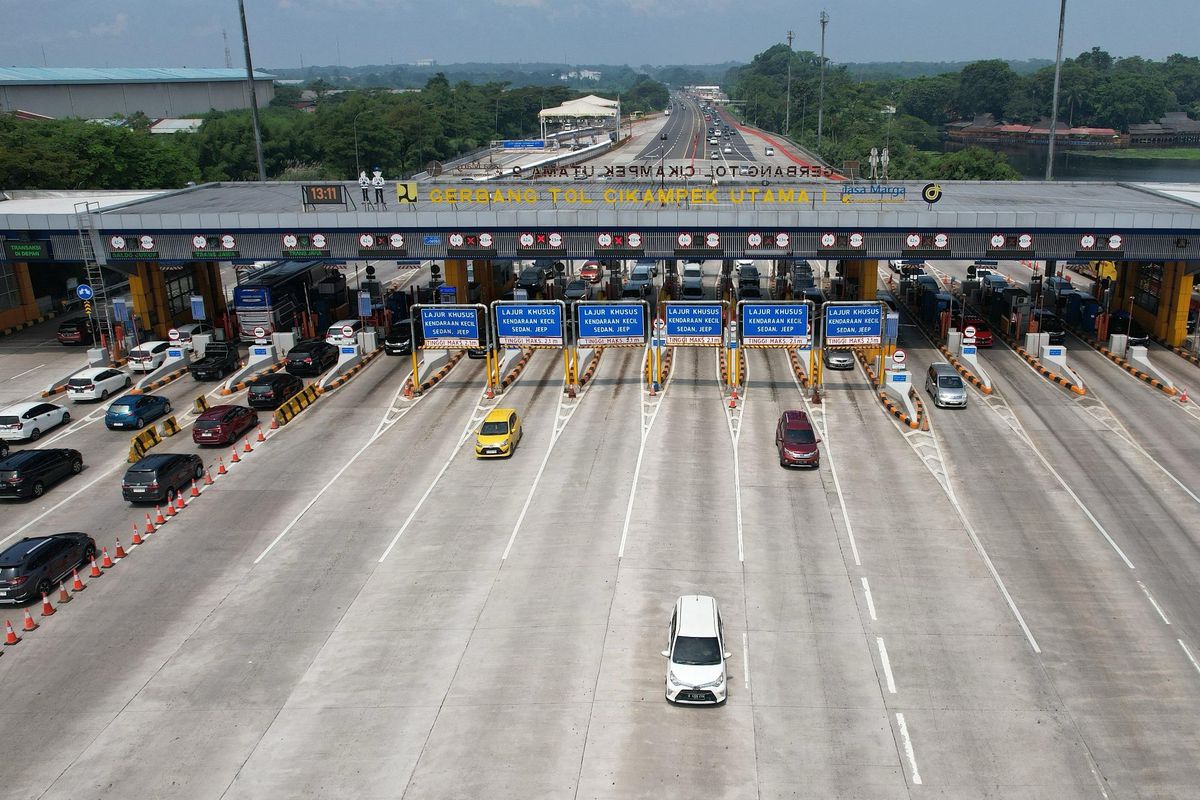 kendaraan, Trans-Jawa, Gerbang Tol, Cikampek Utama, Lebaran 2025, gerbang tol, Arus balik, 103.800 Kendaraan Mulai Masuk GT Cikampek Utama dari Trans-Jawa