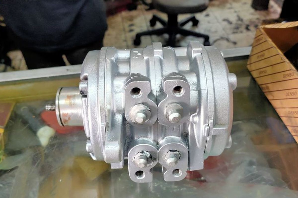 magnetic clutch, kompresor AC, Kompresor AC, perbaikan AC mobil, karat pada AC, Pentingnya Memeriksa Magnetic Clutch Setelah Banjir
