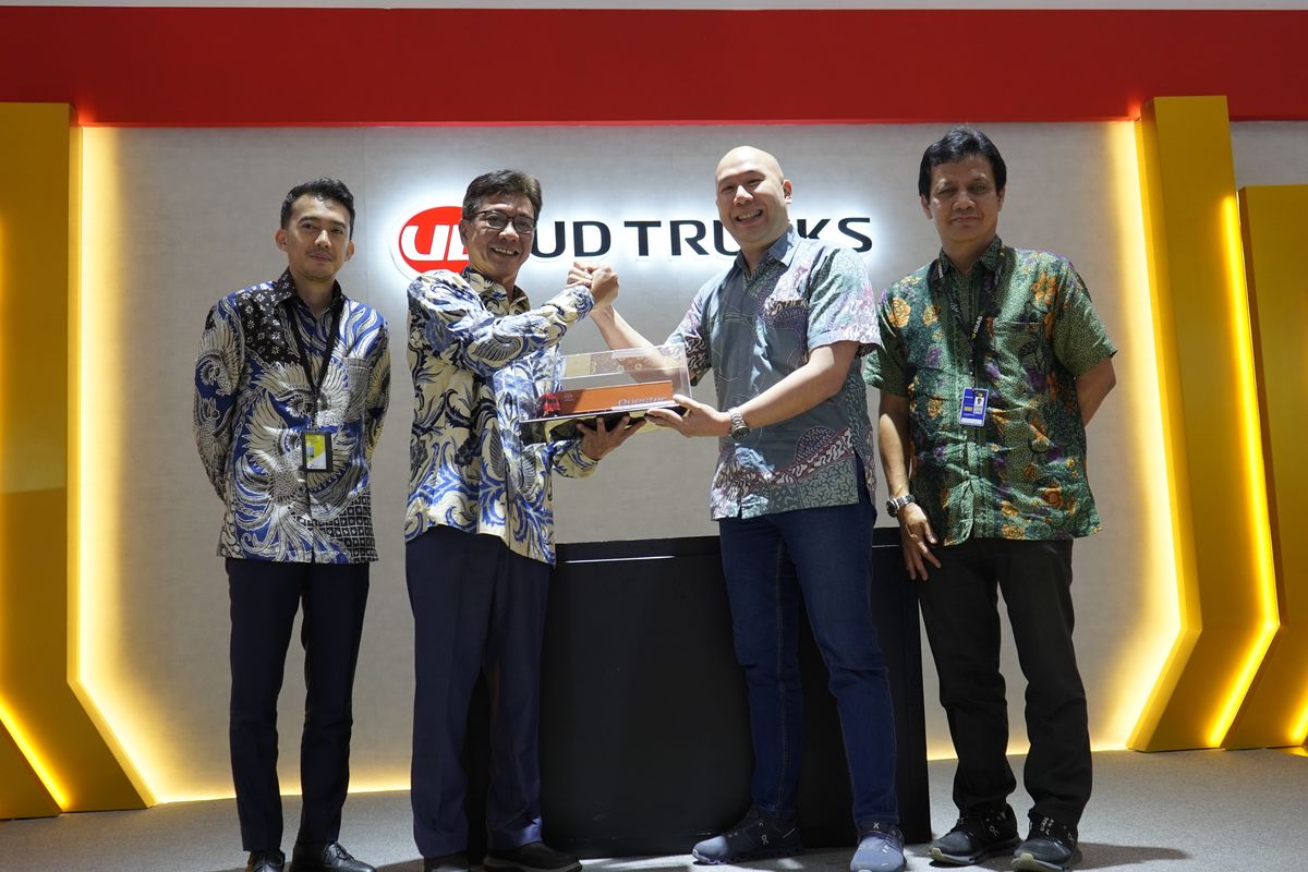 Astra UD Trucks, Patra Logistik, MOU GIIAS 2025, Pemeliharaan Truk BBM, Kerja Sama Astra UD Trucks dan Patra Logistik: Solusi Pemeliharaan Truk BBM