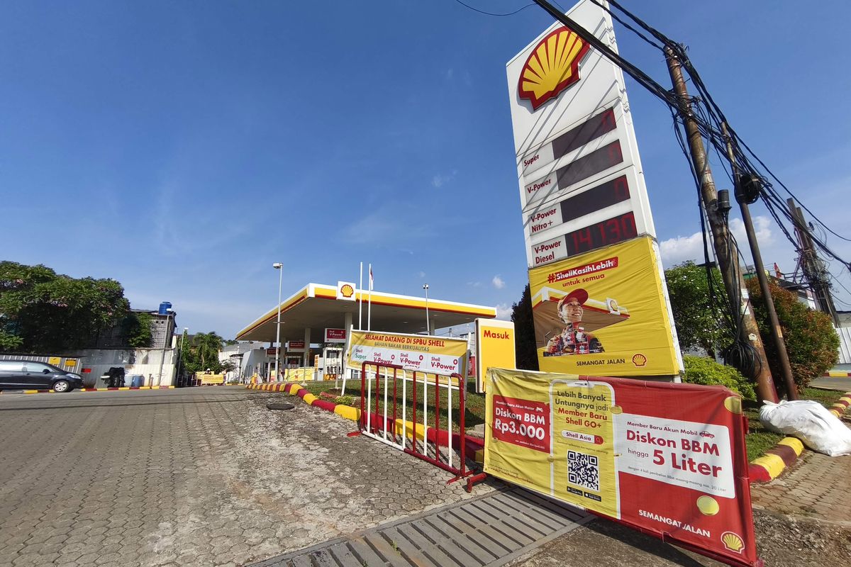 Bahan bakar minyak, bensin, Shell, Shell Indonesia, Krisis Bensin Shell: Pegawai SPBU Ikut Terdampak, Kena PHK Sementara