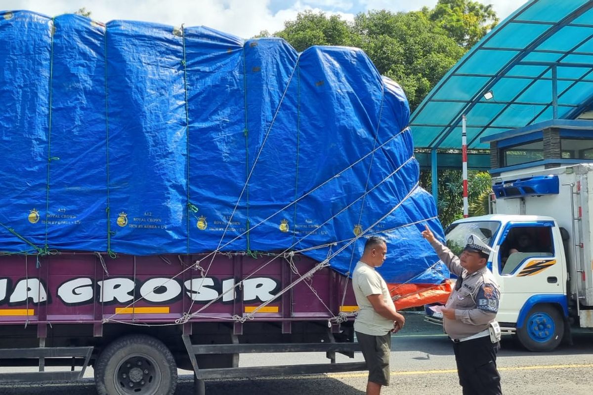 truk barang, ODOL, Kecelakaan truk, over dimension over load, truk odol, ODOL Masih Merajalela: Dosa Siapa? Sopir, Pemilik, atau Pembiaran Sistemik?