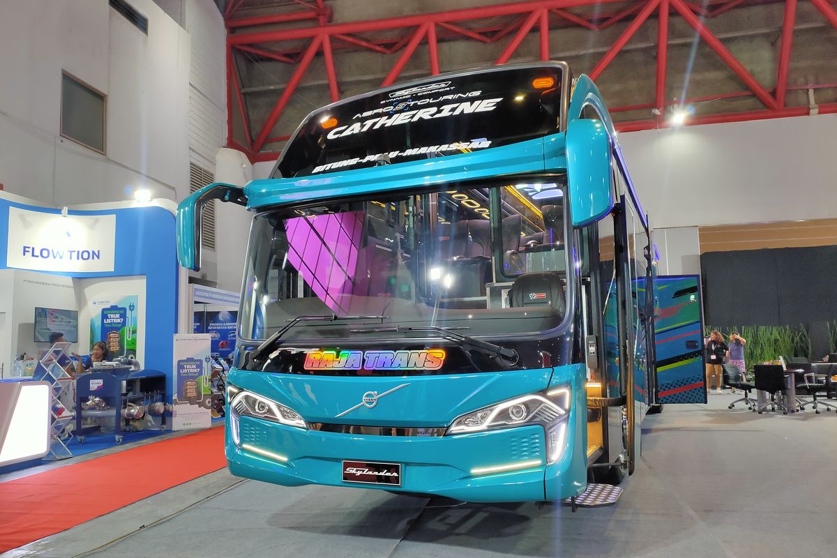 Raja Trans, big bus, INAPA 2025, kandang macan, Kandang macan, PO Raja Trans Luncurkan Bus Baru, Punya Kandang Macan Luas