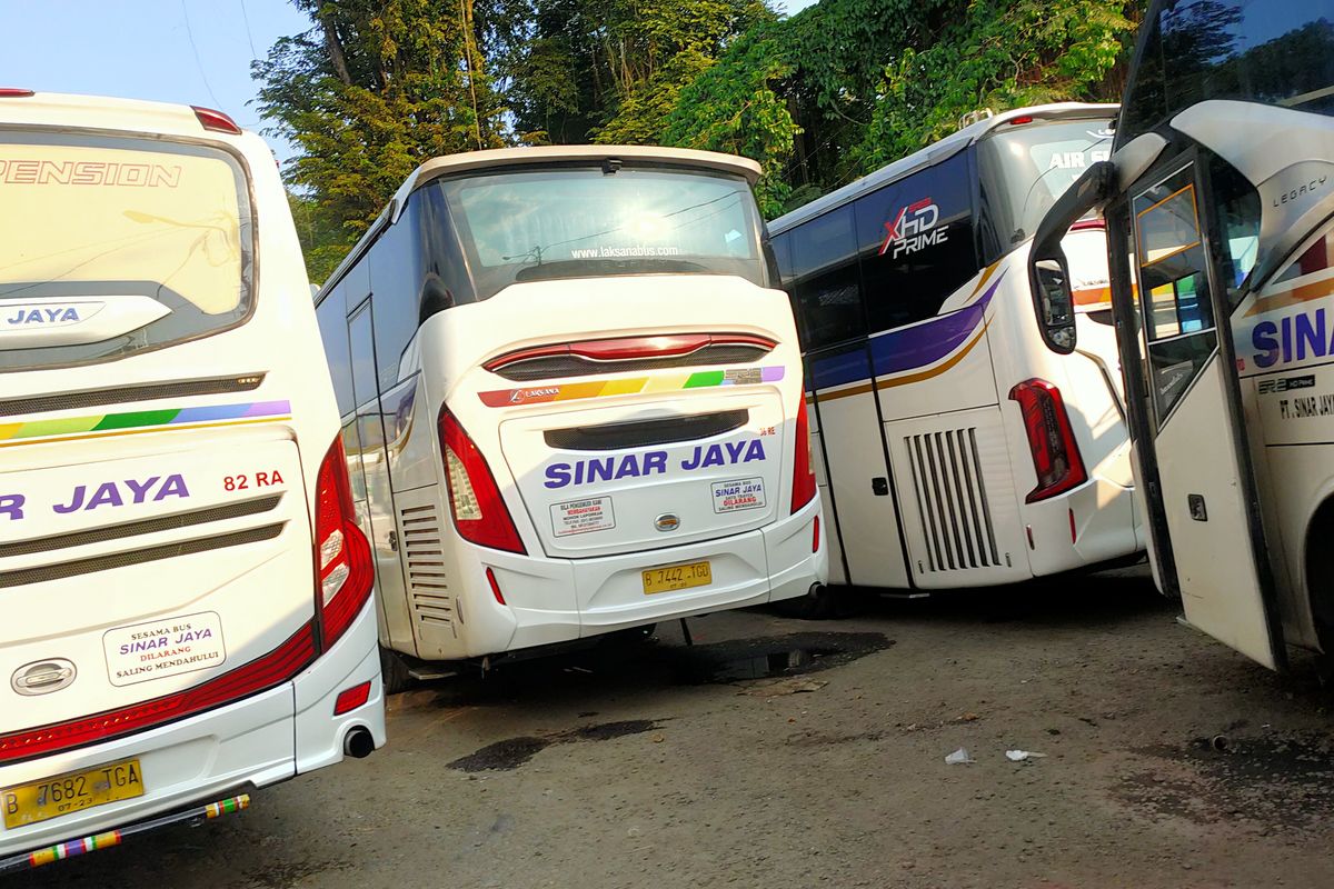 arus mudik, Mudik Lebaran, Road Safety Association, lajur kanan, Waspada, Fenomena Bus di Lajur Kanan saat Mudik Lebaran