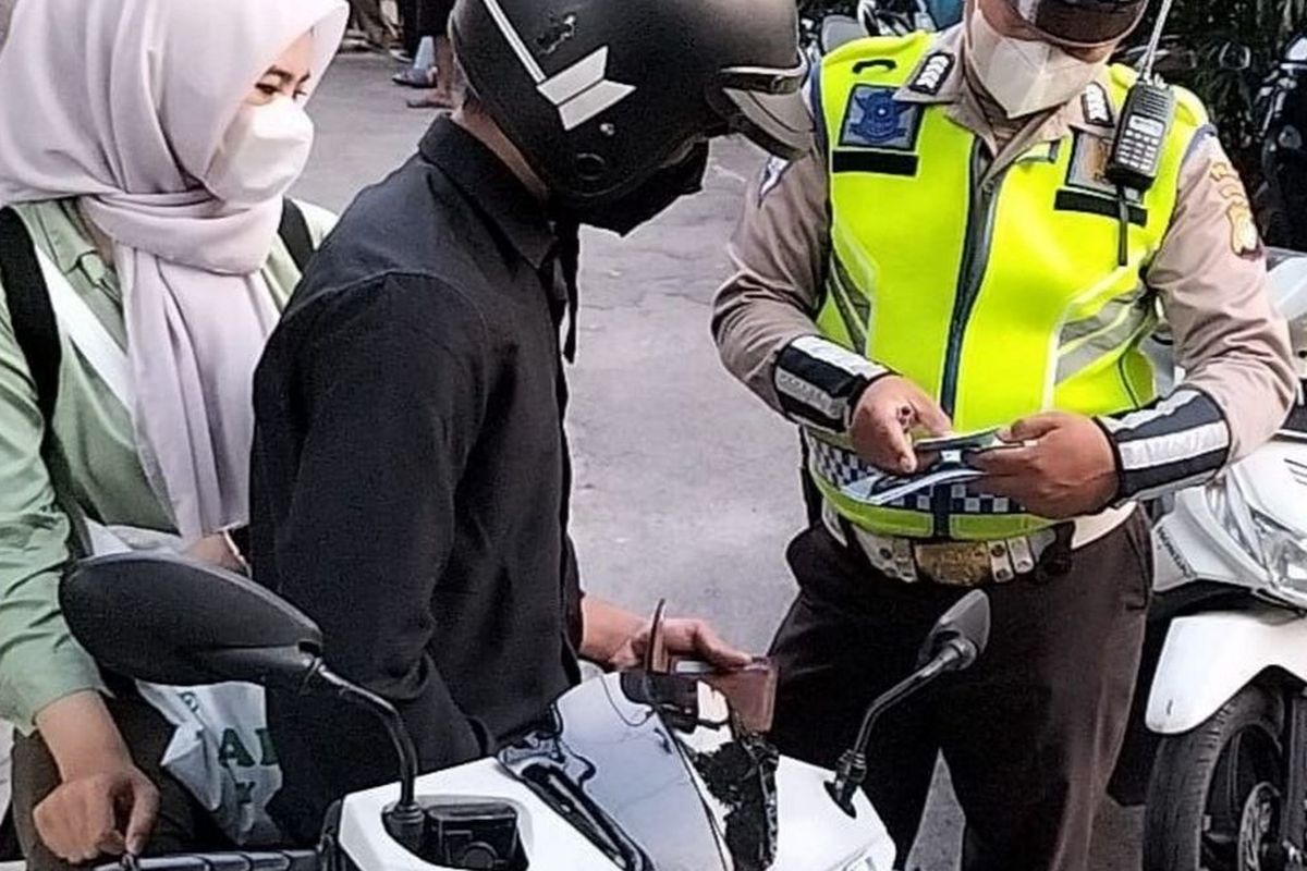 otomotif, tilang, korlantas polri, mobil, kendaraan bermotor, ETLE, tilang kendaraan, Korlantas Polri Beberkan Aliran Dana Tilang dari ETLE dan Manual