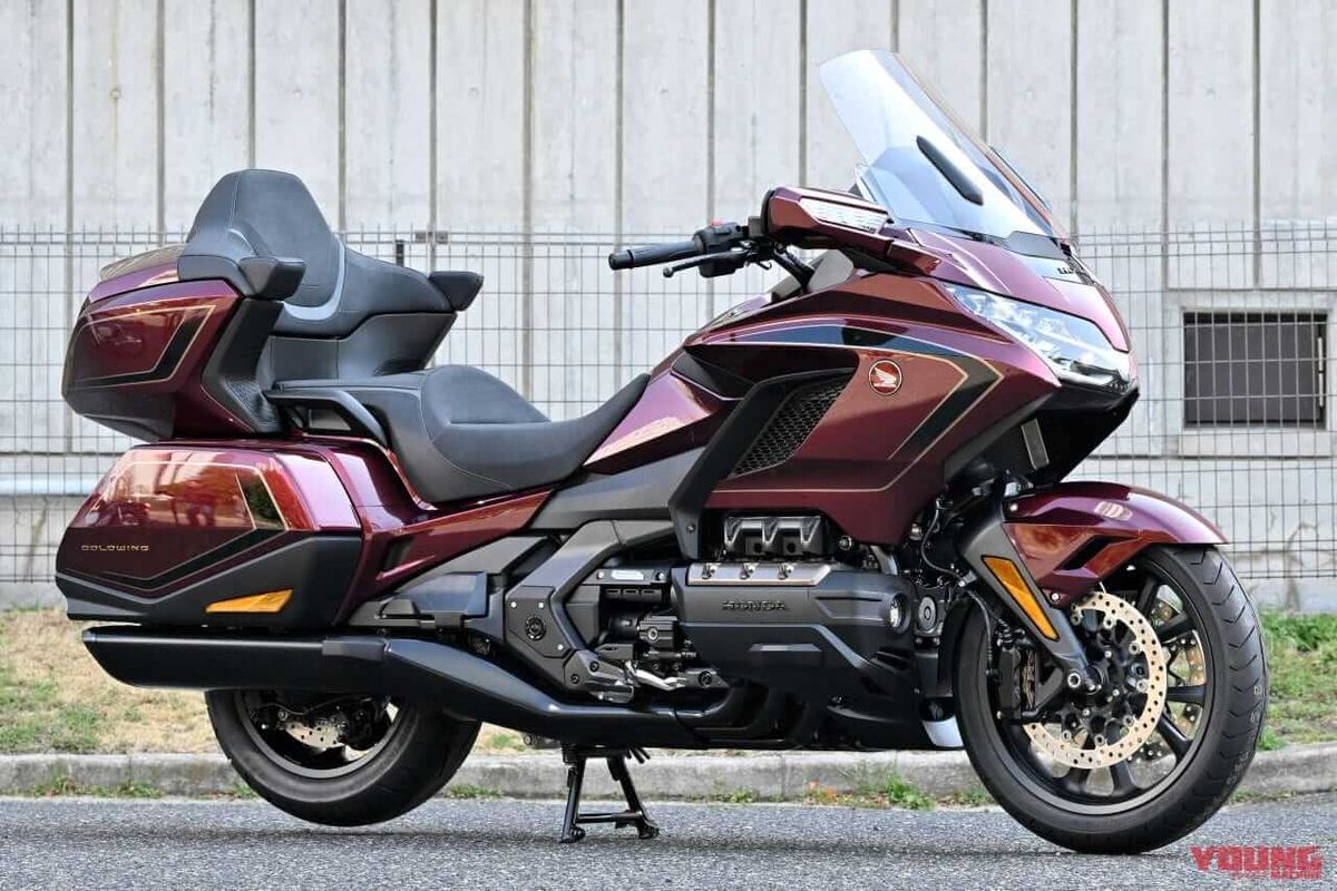 Honda, motor touring, motor baru, Honda Goldwing, Honda Rilis Gold Wing Edisi Spesial 50 Tahun, Pakai Warna Dual Tone