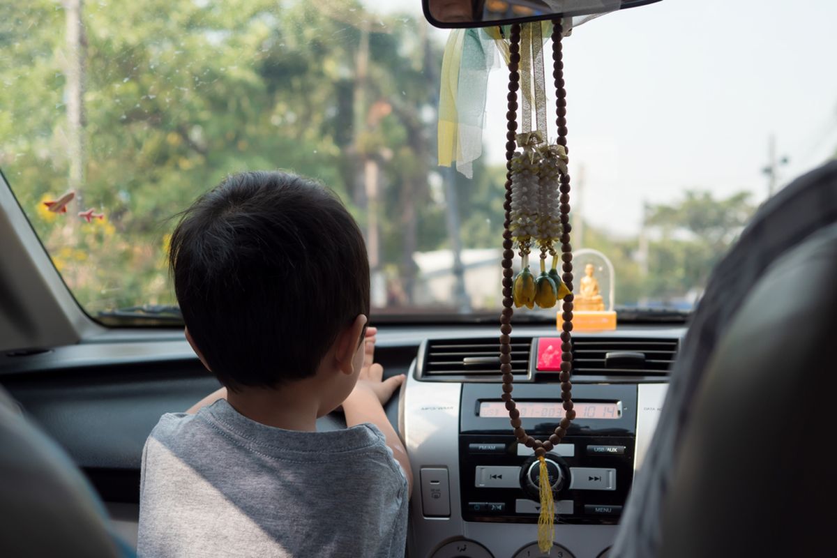mual, mabuk darat, Naik mobil, mabuk darat saat naik mobil, Mabuk Darat Saat Naik Mobil, Dokter: Telinga Penyebabnya