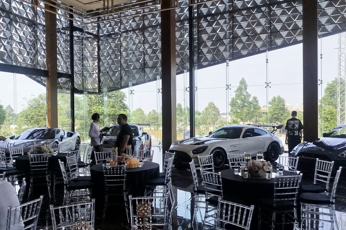 otomotif, diler, mobil mewah, mobil, kendaraan mewah, Showroom Mobil Mewah Hadir di PIK 2