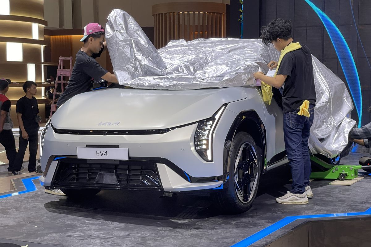 Gaikindo, mobil listrik, Kia EV4, kendaraan listrik, GIIAS 2025, GIIAS 2025: Kia EV4 Siap Diperkenalkan di Indonesia