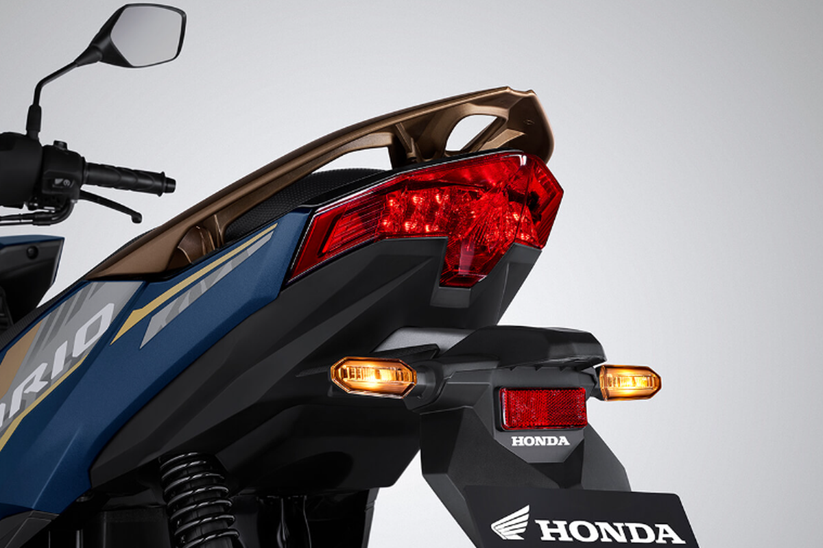 sepeda motor, belok, sein, motor, Jangan Mendadak, Ini Patokan Beri Tanda Lampu Sein Sebelum Belok