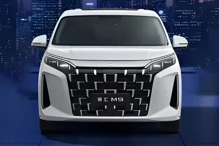 BYD Linghui M9: MPV Pintu Geser Untuk Pasar Taksi