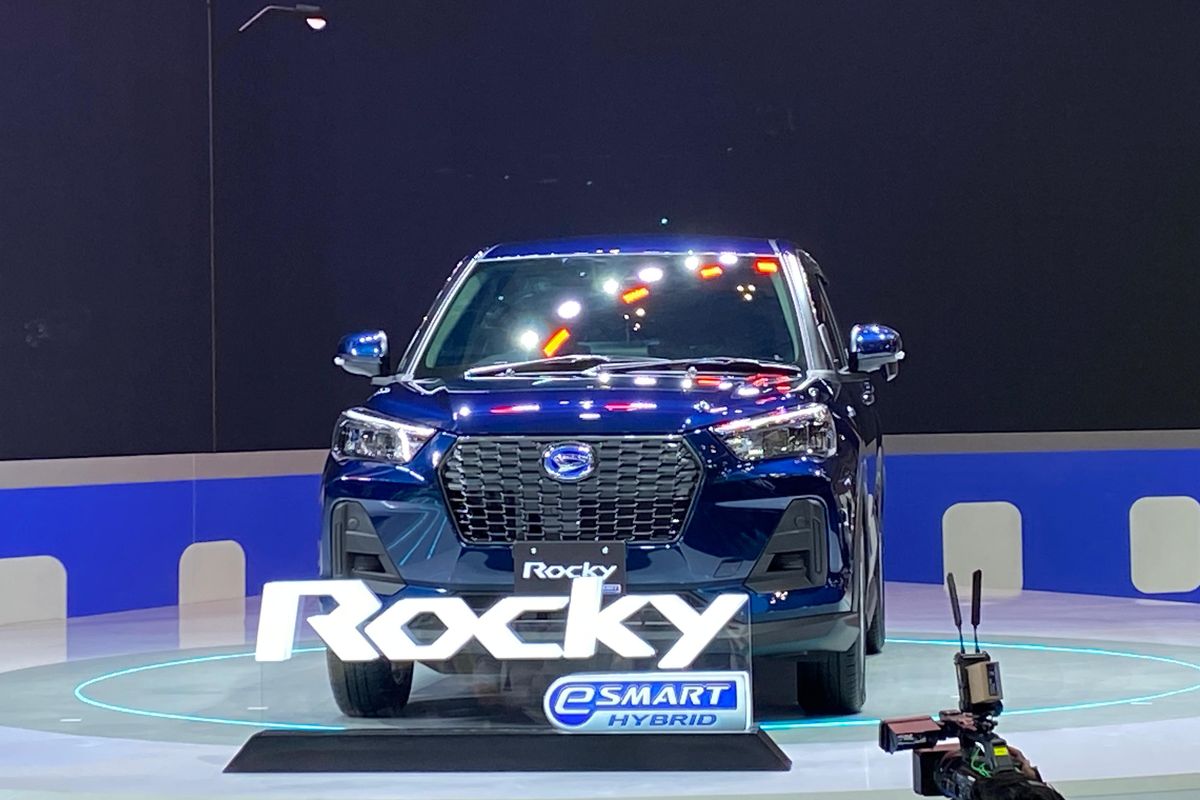 Daihatsu, Rocky e-Smart Hybrid, Rocky e-smart Hybrid, GIIAS, Rocky hybrid, Rocky Hybrid, Gaikindo Indonesia International Auto Show, GIIAS 2025, Harga Resmi Daihatsu Rocky e-Smart Hybrid, Lebih Murah dari Ekspektasi