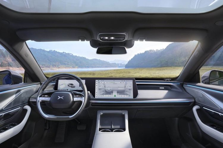 XPeng Mau Luncurkan Sedan Listrik P7 di IIMS 2026