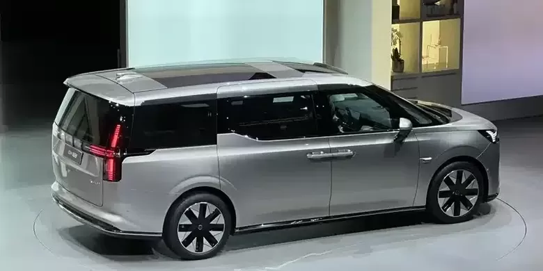 Wacana Volvo EM90 Kembaran Zeekr 009 Masuk Indonesia