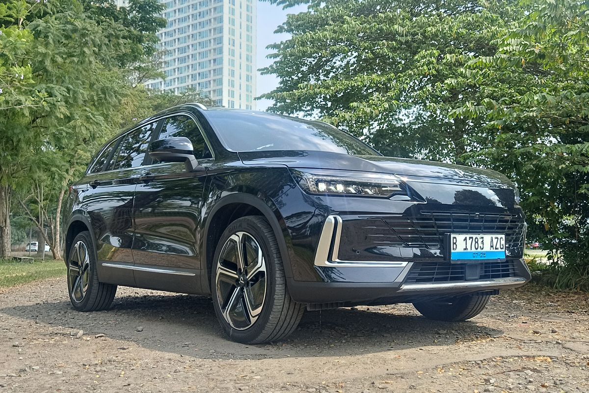 desain elegan, harga terjangkau, Polytron G3, G3 dan G3, SUV listrik Polytron, Ulasan SUV Listrik Polytron G3+: Desain Elegan dan Fitur Canggih