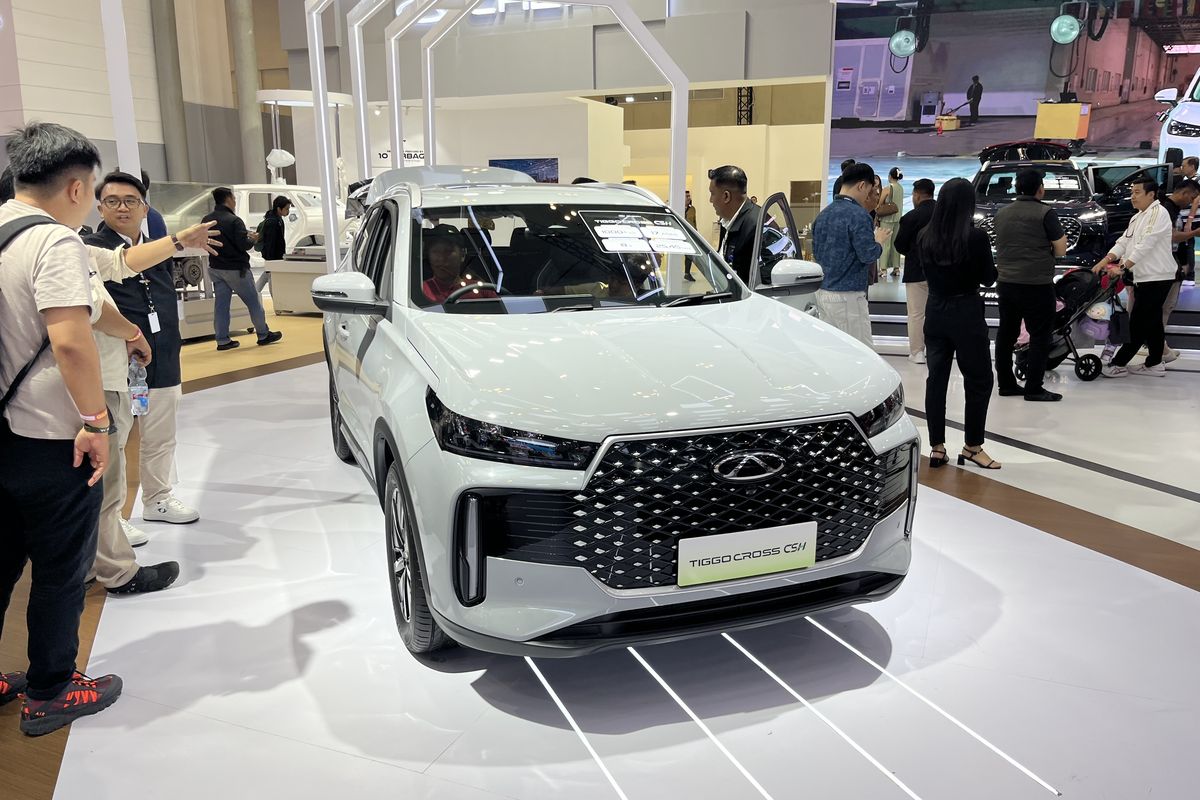 Chery Sales Indonesia, mobil hybrid, Tiggo Cross CSH, harga terjangkau, Mobil Hybrid, Tiggo Cross CSH: Mobil Hybrid Terjangkau dari Chery