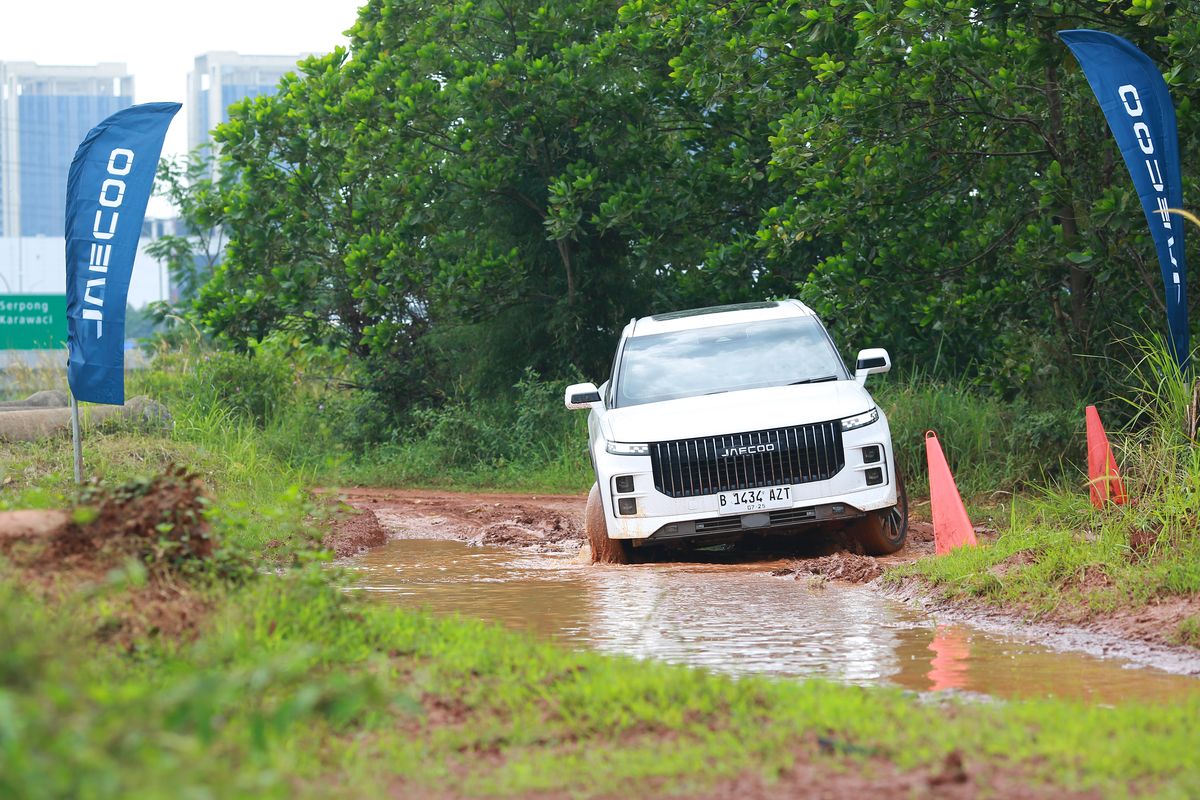 Jaecoo J7, SUV Perkotaan, SUV perkotaan, All-Road Drive Intelligent System, kemampuan off-road, Uji Coba Jaecoo J7: SUV Perkotaan Siap Hadapi Medan Berat