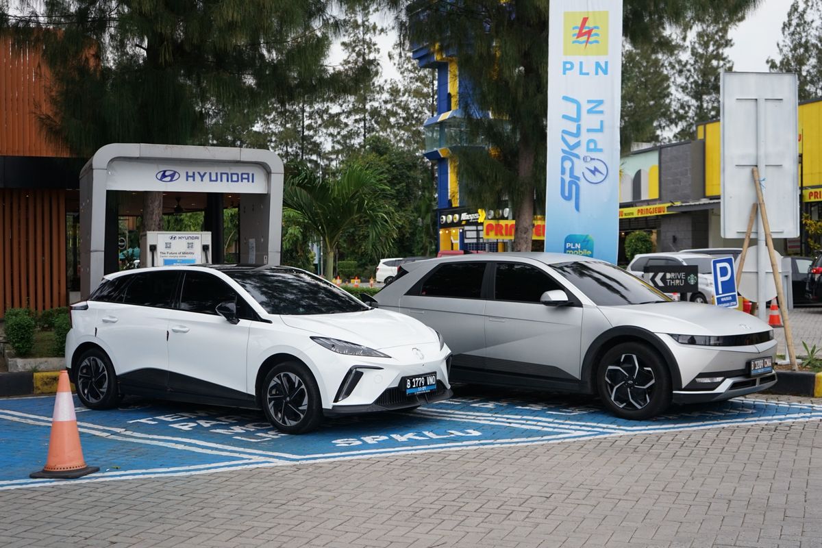 mobil listrik, Mudik Lebaran, SPKLU, rest area, Travoy, mudik naik mobil listrik, Mudik Naik Mobil Listrik, Ini Daftar SPKLU di Tol Trans Jawa