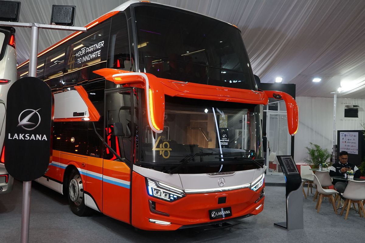 GIIAS 2025, DCVI, bus baru, karoseri bus, mercedes benz, sasis bus, Gandeng 4 Karoseri Lokal, Mercedes-Benz Luncurkan 10 Bus Baru