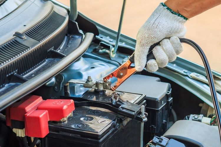 Toyota, Mobil Hybrid, mobil listrik, elektrifikasi, Jangan Salah, Aki pada Mobil Elektrifikasi Tetap Butuh Perawatan
