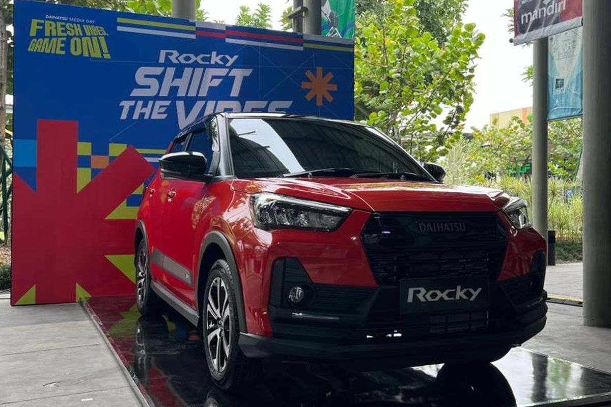 otomotif, Daihatsu, Daihatsu Gran Max, Daihatsu Rocky, Daihatsu Gran Max Facelift, Daihatsu Luncurkan Rocky dan Gran Max Terbaru, Ini Bedanya