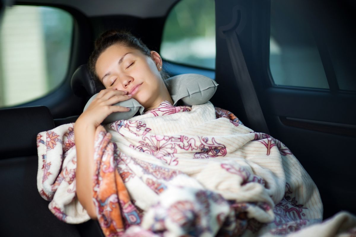 Istirahat, tidur, mobil, istirahat, istirahat di dalam mobil, Istirahat di dalam mobil, tips istirahat di dalam mobil, Jangan Sembarangan, Begini Tips Aman Istirahat di Dalam Mobil