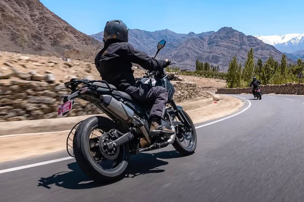 motor baru, royal enfield, Royal Enfield Himalayan, Motor Petualang, Royal Enfield Himalayan 750, Royal Enfield Himalayan 750 Akan Ada Versi Adventure Cruiser