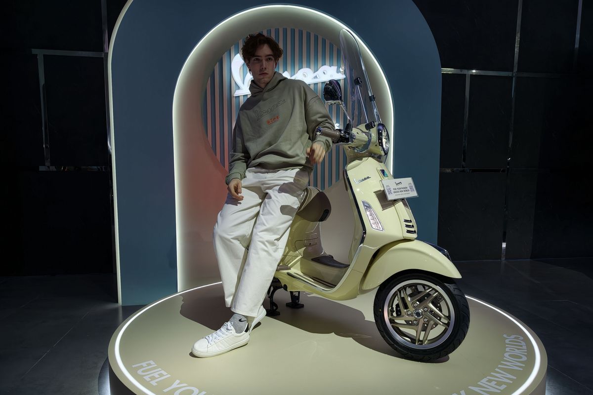 Vespa Tahan Harga Primavera dan Sprint 2026, Ini Alasannya