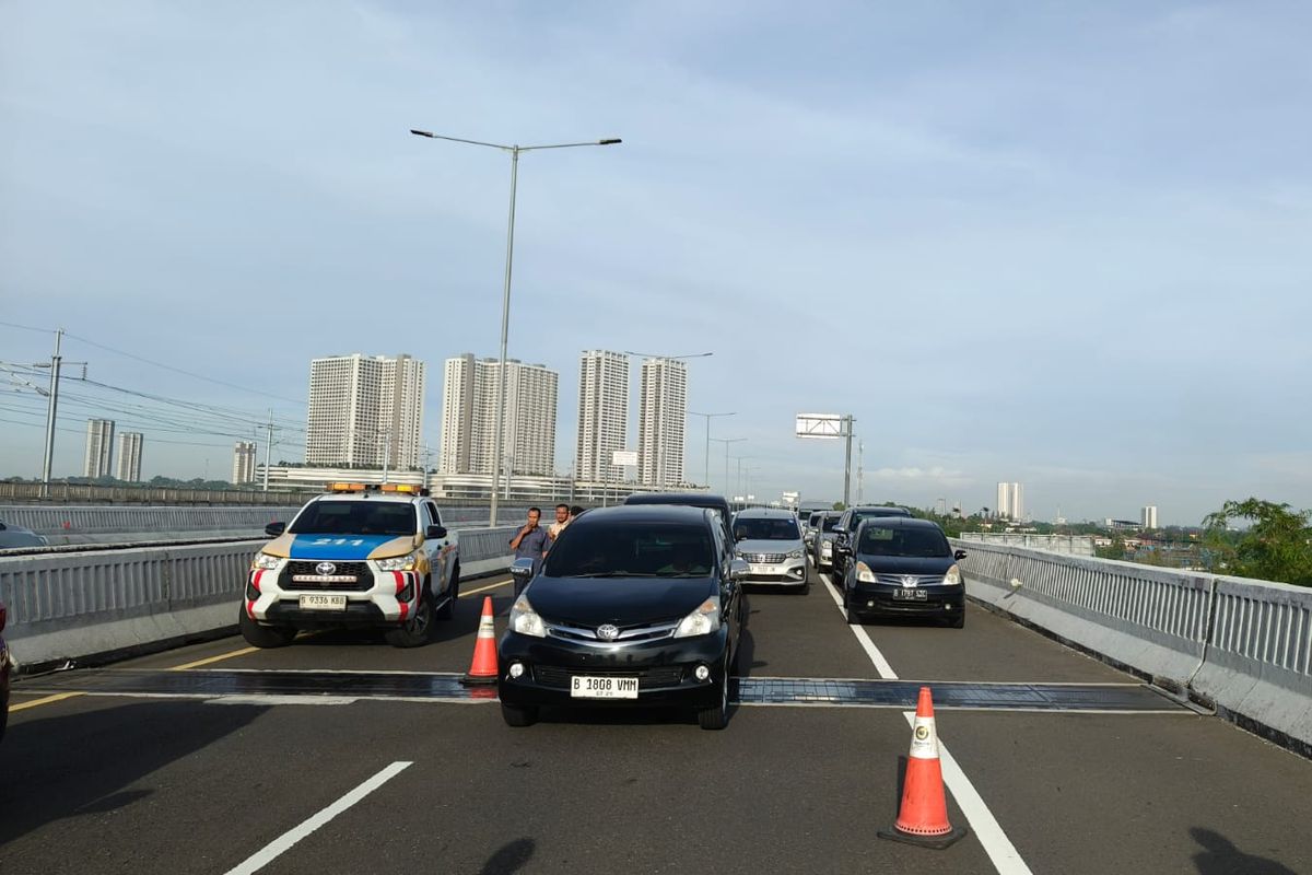 Tabrakan Beruntun di Tol Layang MBZ, Ingat Aturan di Lajur Kanan