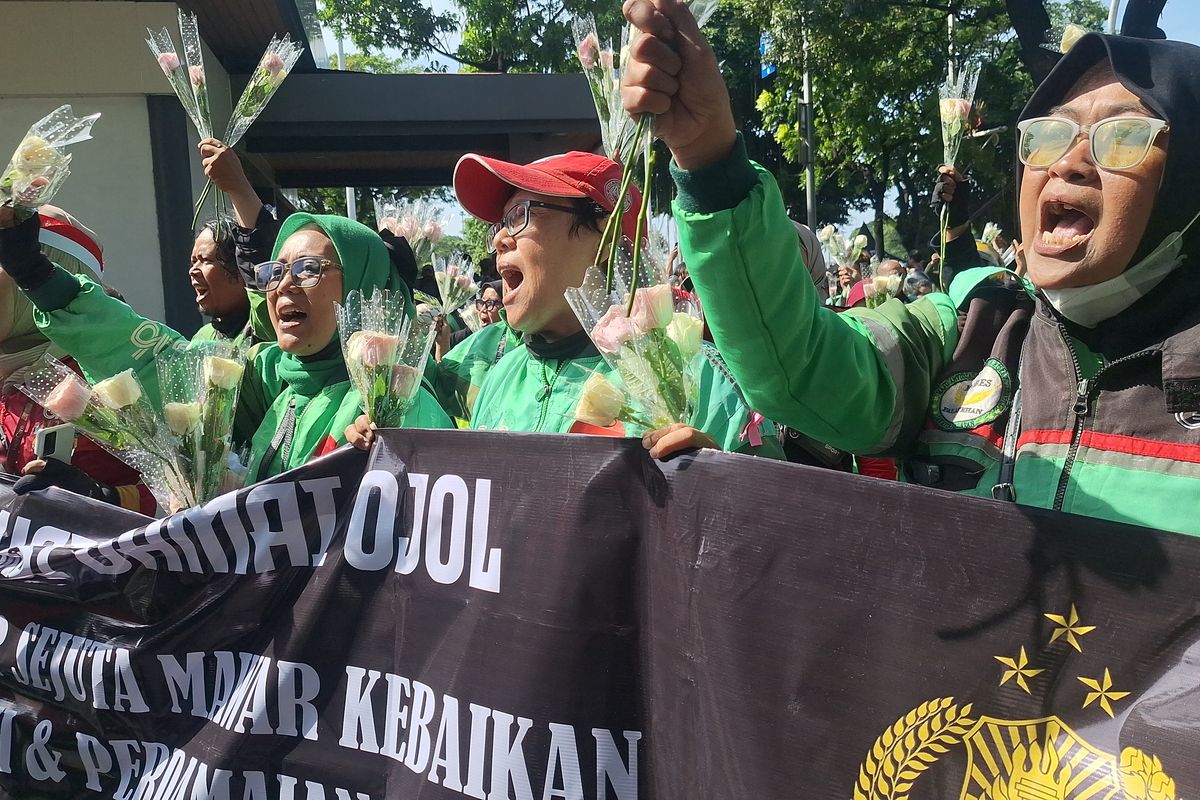 Transportasi Publik, Aplikasi, kesejahteraan, pengemudi, perlindungan, Indonesia Masih Tertinggal Soal Kelola Aplikasi Transportasi Publik