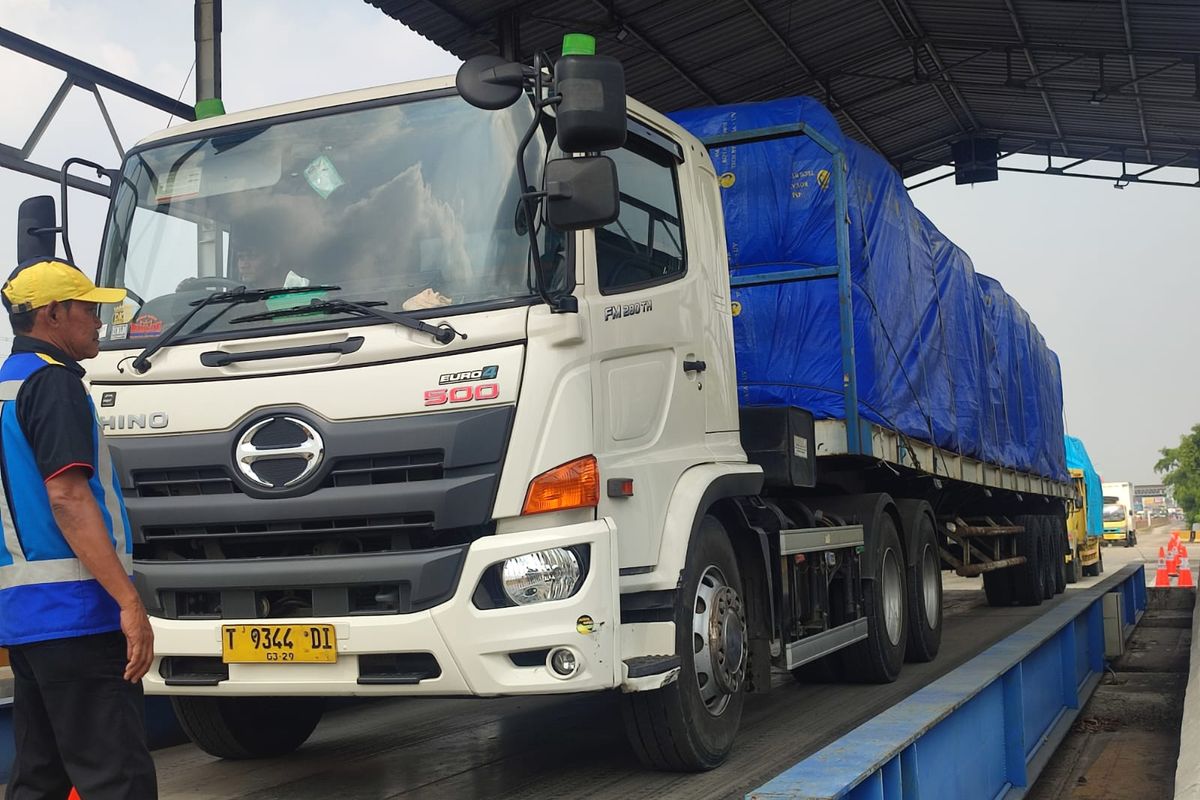angkutan barang, ODOL, pelanggaran lalu lintas, korlantas polri, Truk ODOL, Bentuk Tim Penegak Hukum, Korlantas Siap Tindak Tegas Truk ODOL
