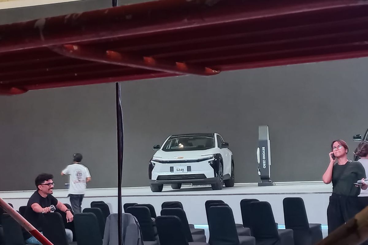 Toyota, mobil listrik, Gaikindo Indonesia International Auto Show, GIIAS, bZ4X, facelift, GIIAS 2025, pameran otomotif, Toyota bZ4X Facelift Bakal Mejeng di GIIAS 2025