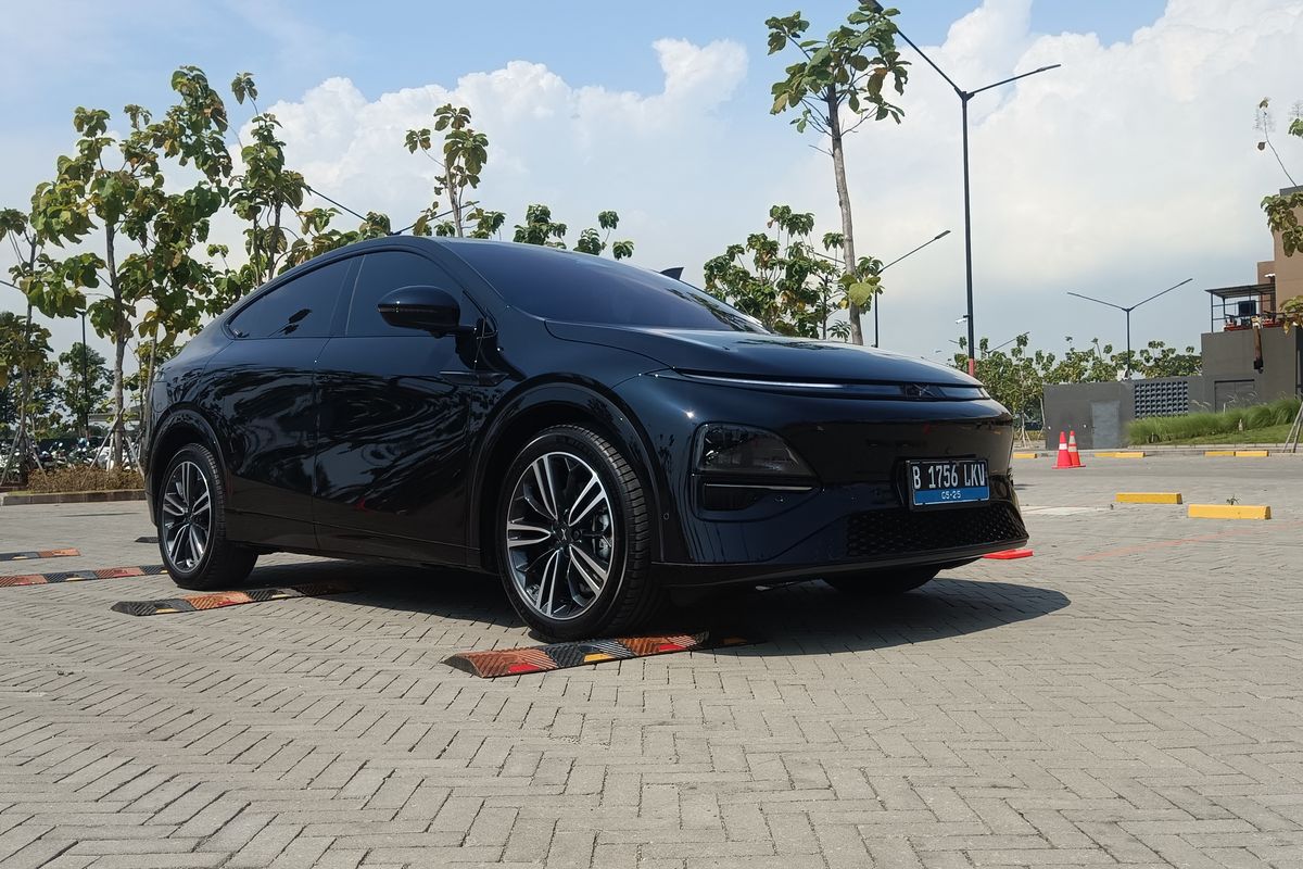 SUV listrik, Xpeng G6, desain coupe, f fitur auto parking, Pengalaman Berkendara XPeng G6: SUV Coupe yang Menggoda