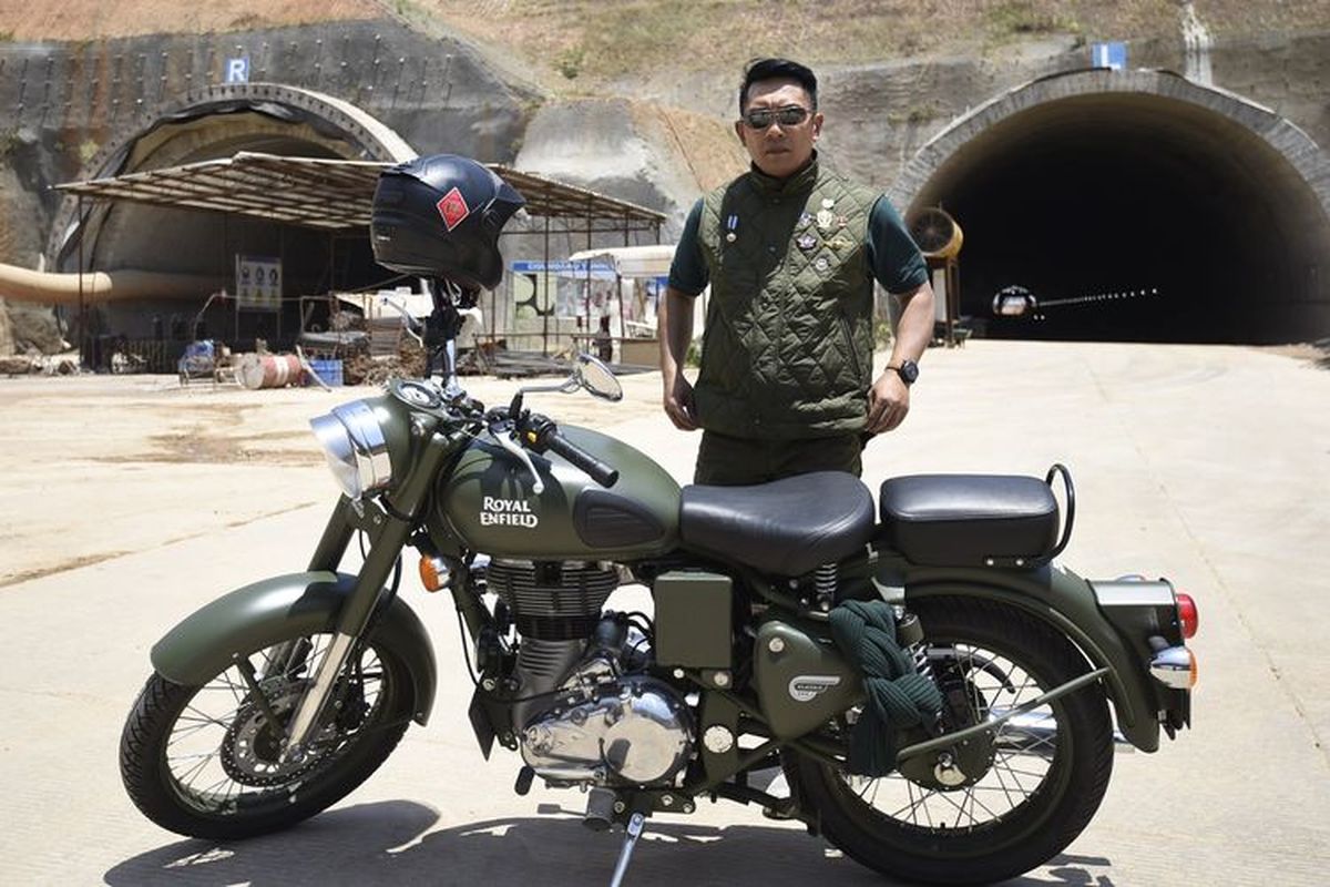 Royal Enfield, Royal Enfield Classic, motor bekas, royal enfield, Moge Bekas, Royal Enfield Classic 500 Battle Green, Royal Enfield Ridwan Kamil Disita KPK, Berikut Harga Bekasnya